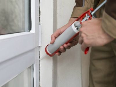 نحوه استفاده از چسب آکواریوم، چسب آکواریوم با تفنگ، چسب آکواریوم بدون تفنگ، تعمیر آکواریوم با چسب، روش‌های استفاده از چسب آکواریوم، چسب آکواریوم ضد آب